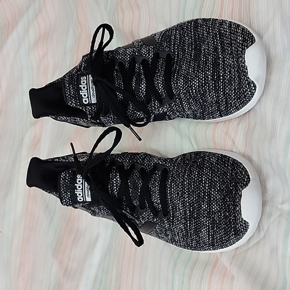 Adidas Men's Shoes Size 11 - Picture 2 of 16